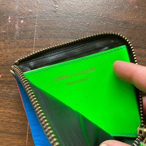 Comme des Garcon Thin Zip around Wallet